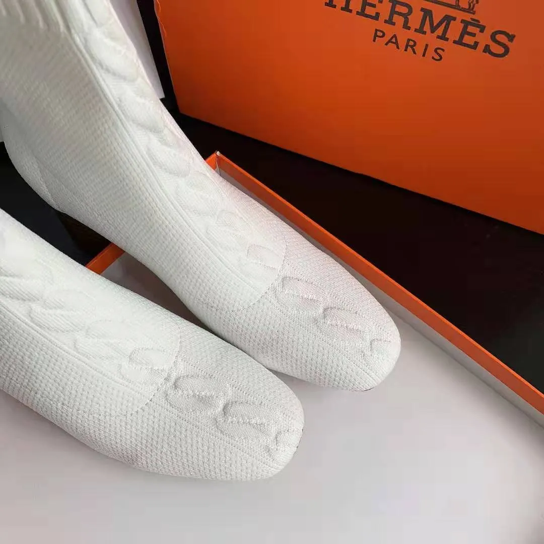 👟👟Ex-factory price 460👟👟 Hermes Hermes early autumn new model, the highest version on the market! Original board 1:1 purchasing level quality.  This is the youngest item from the H family this season! It’s just right to wear this season, it looks great on your feet and looks particularly slender 🌹 Fabric: Original 1:1 molded imported knitted upper, sheepskin lining. The heel is the latest molded horseshoe heel this year, with a heel height of 6.5cm 🌹 Size number: 34-41 (34.40 41/42 customized) 🌹 Outsole: Rubber sole and genuine leather sole optional 🌹Color: black, white, blue, burgundy 🌹Packaging with cloth bag certificate